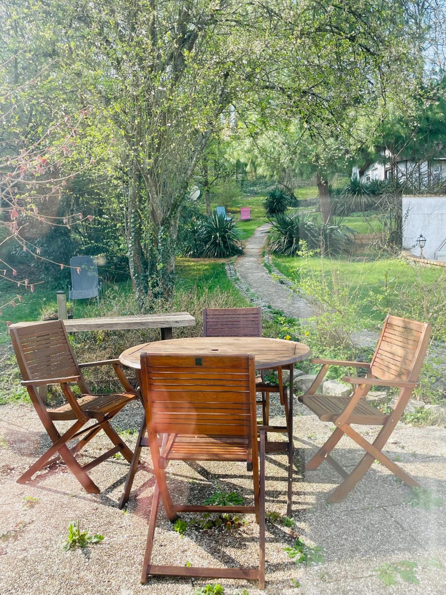 Ambition Zen Presles Presles (Val d'Oise) Exterior foto
